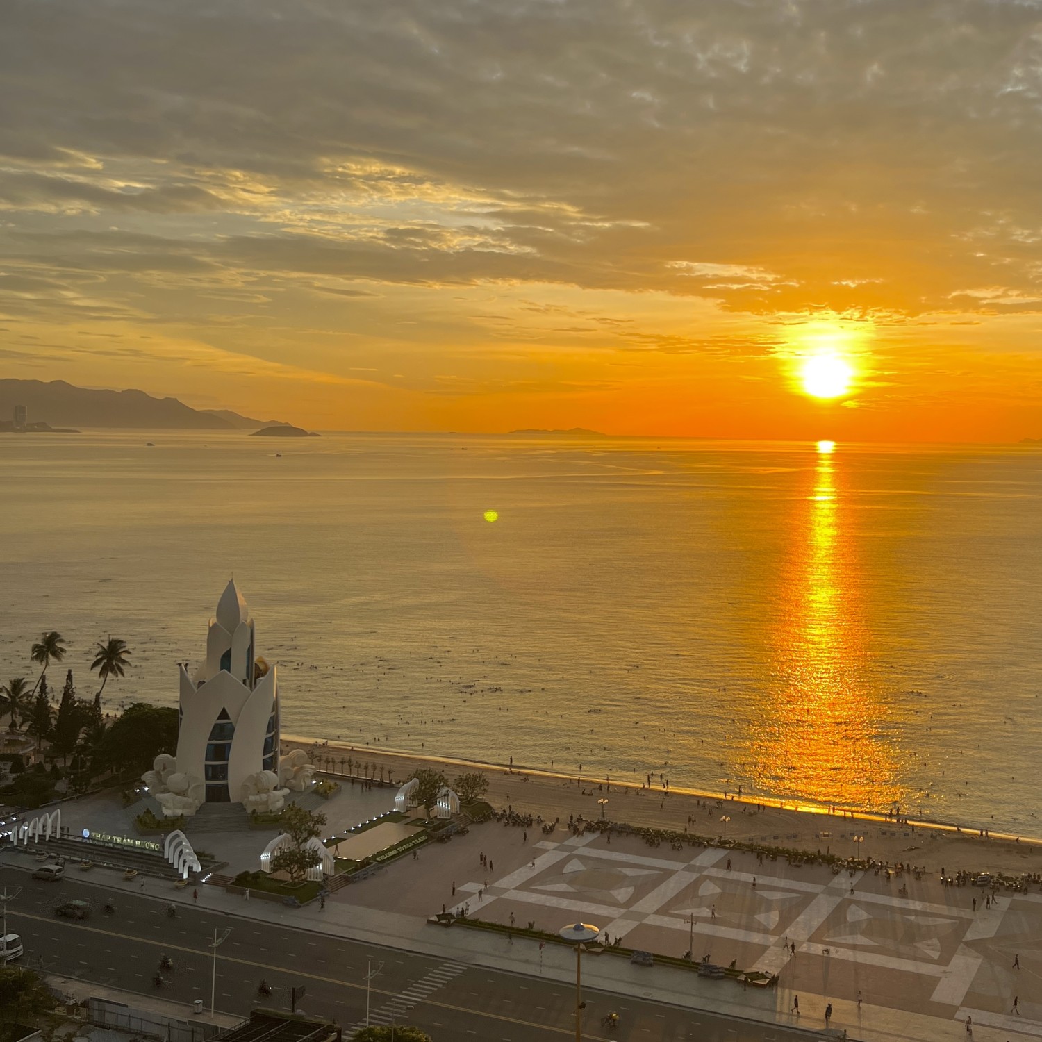 Tất Cả Chỉ Là Nhận Biết