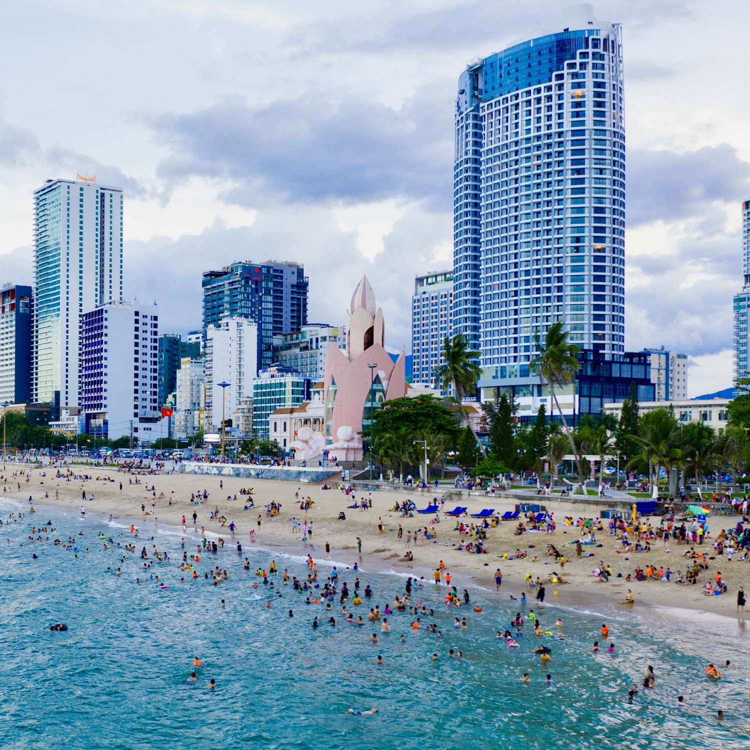 Trần Gian Là Thiên Đường